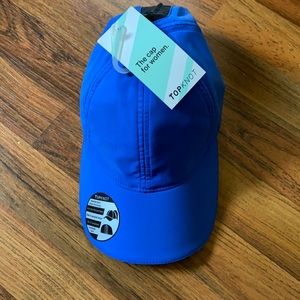 Women’s hat (great for running) opening in back.